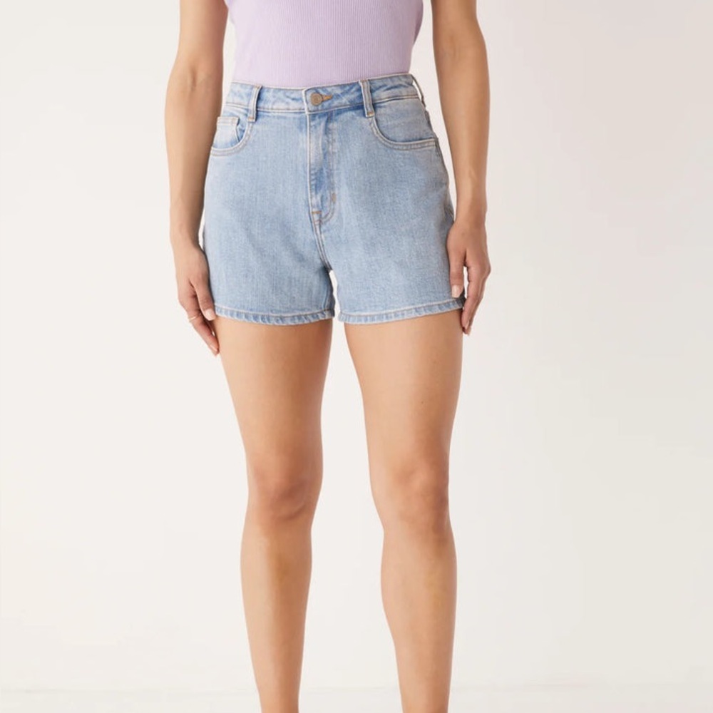 Frank and Oak Stevie Tapered Shorts - Size 28 - medium wash